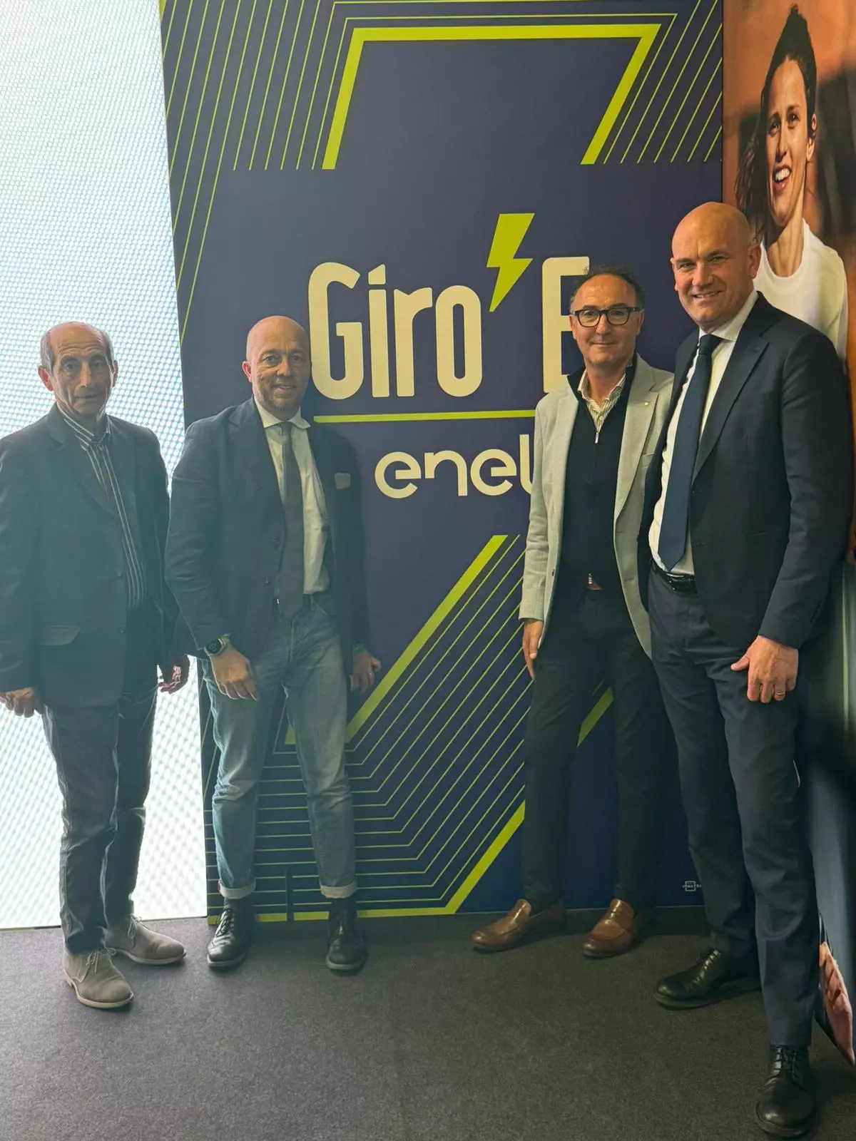 amministratori alla presentazione del giro-e enel